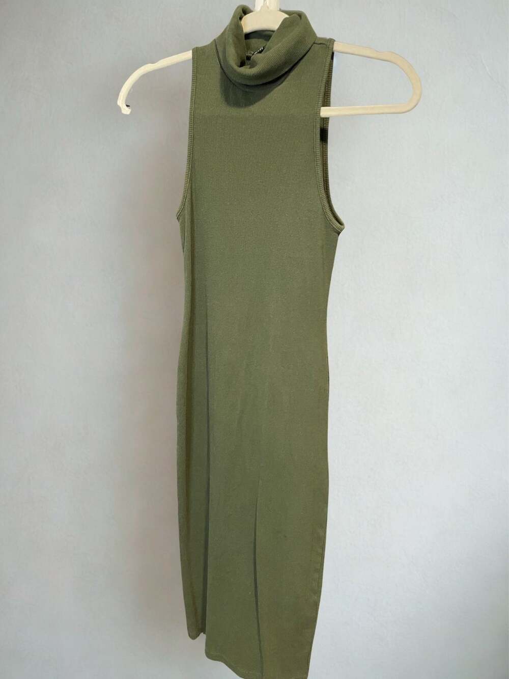 ZARA- mock neck ribbed dress- small